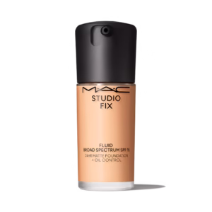 Studio Fix Fluid SPF 15 30ml FOUNDATION (NC18)